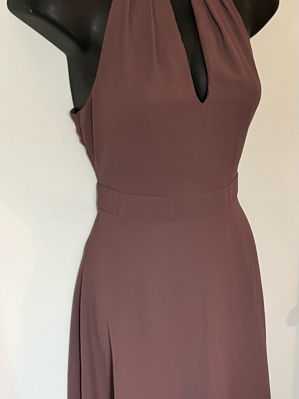 Express One-Shoulder Halter Dress in Plum - Picture 3 of 7